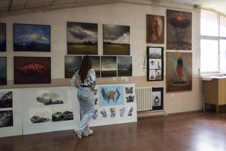 Отворена годишња изложба студентских радова Департмана за примењене и Департмана за ликовне уметности