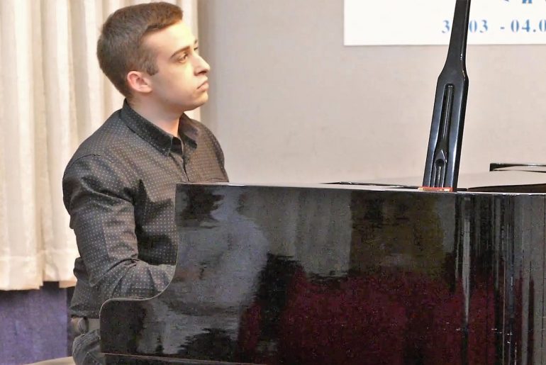 Борис Пећанац Лауреат на XVI Међународном такмичењу младих пијаниста у Нишу