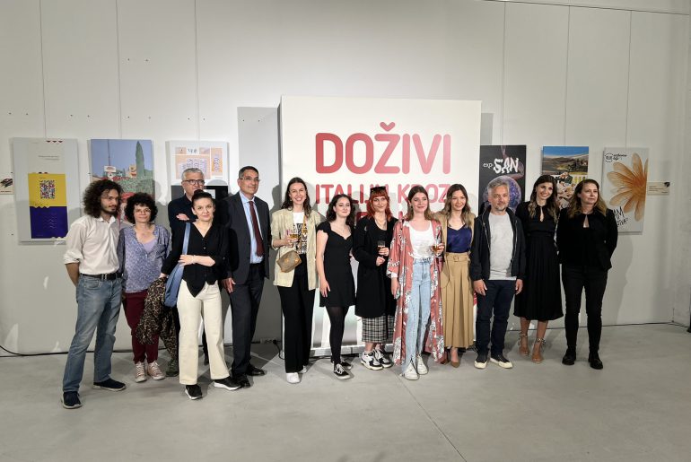 Изложба радова наших студената Марте Пејчић, Јоване Милојевић и Јане Новаковић у Галерији „Штаб“