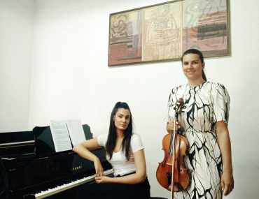 Концерт Мине Красић са виолисткињом Наташом Петровић